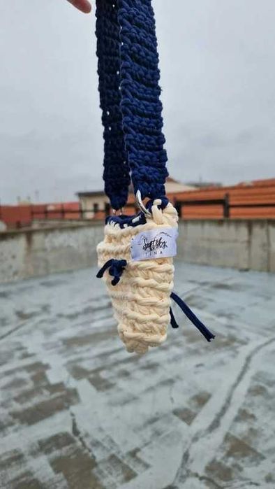 Geantă croșetată unică