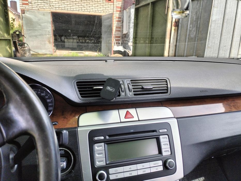 Машина Фольксваген B6