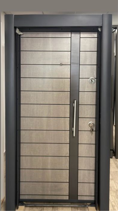 Входна врата с метална каса- Сюрея