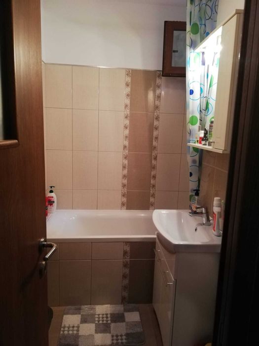 Vanzare apartament 4 camere