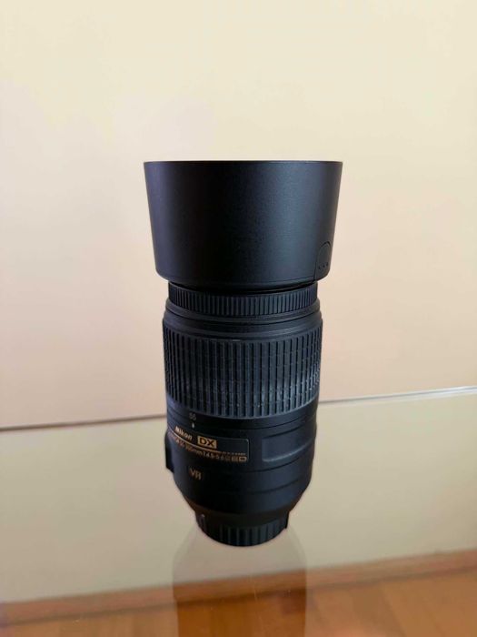 Обектив Nikon AF-S DX NIKKOR 55-300mm f/4.5-5.6G ED VR + висок клас поляризационен филтър B+W Circular