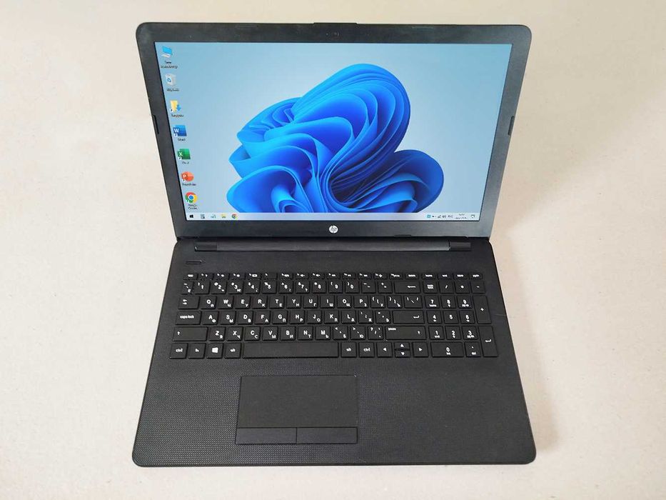 Ноутбук свежий HP, 4 GB RAM DDR4, 500 GB HDD, Батарея 5-6 часов