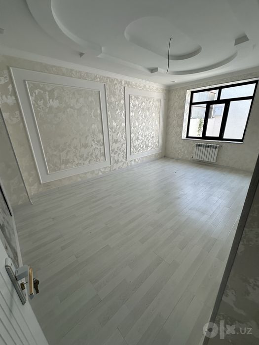 Продается Коттедж+нежилое 3.3 сотки 2этажа 8 комнат Хонобод