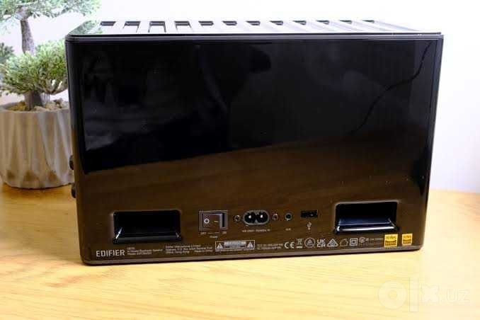 EDIFIER QD35 / Настольная Bluetooth-колонка с зарядным устройством/