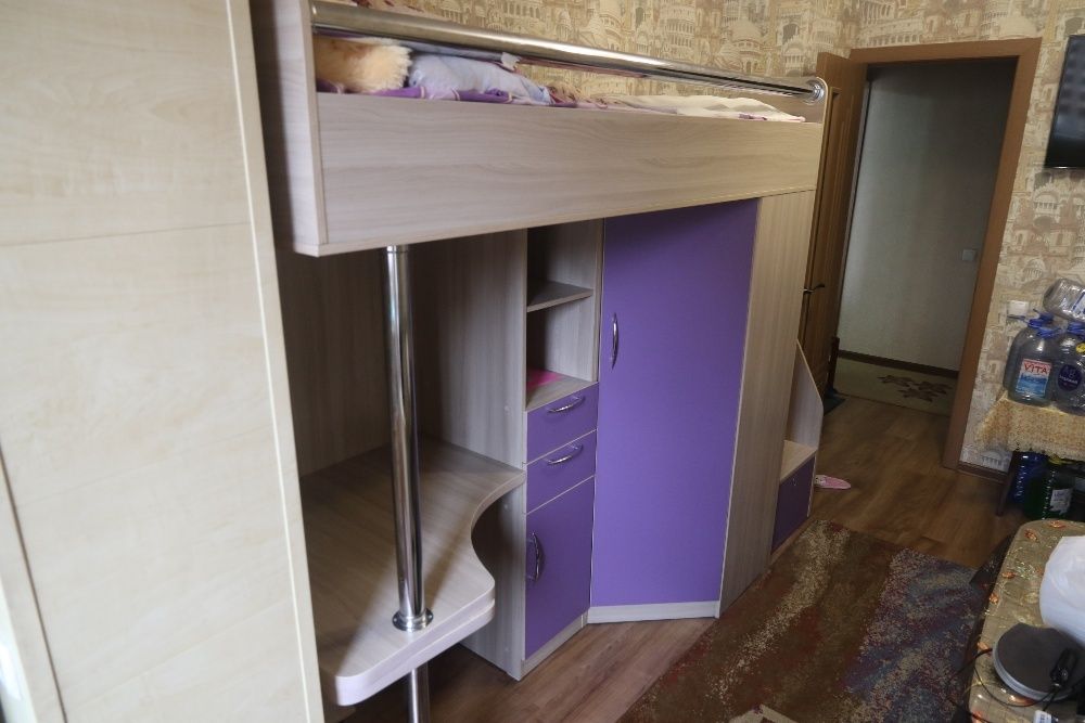 Не дорого Очень удобный детский уголок