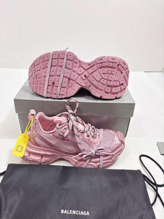 Страхотен летен модел сникърси Balenciaga