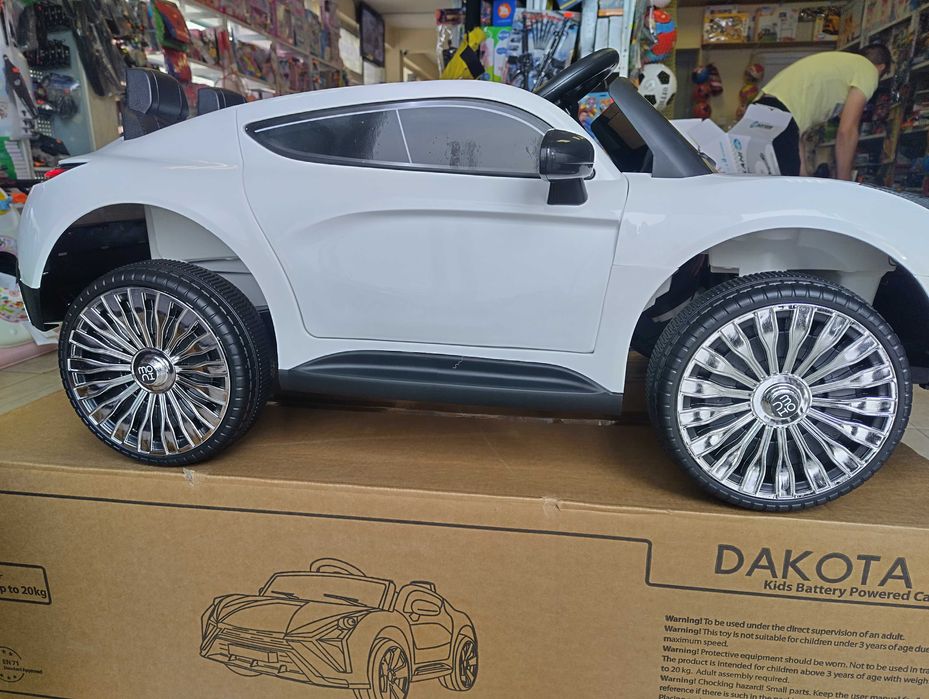 PORSCH Акумулаторна кола DAKOTA бял