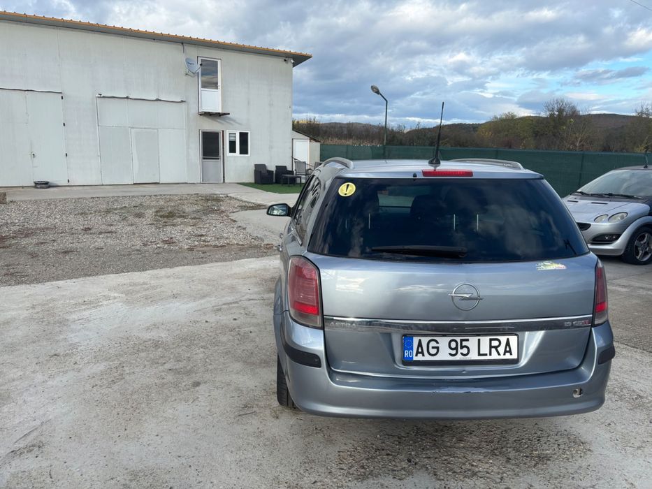 Opel Astra H 1.9 150 CP