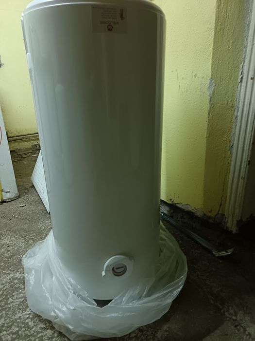Boiler electric 2 bucăți de 75l și unul de 100l