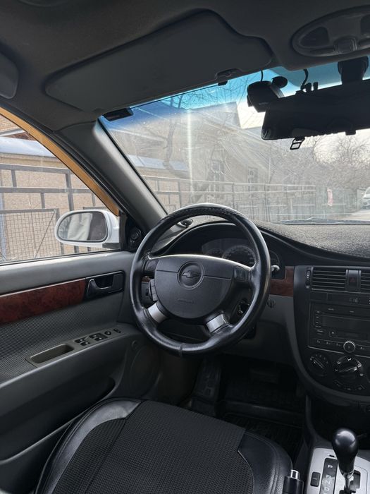 Продается Лассети 2009 года