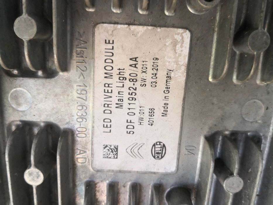 Фар Citroen C5 AIRCROSS FULL LED десен/Фар Ситроен Ц5 Оригинален