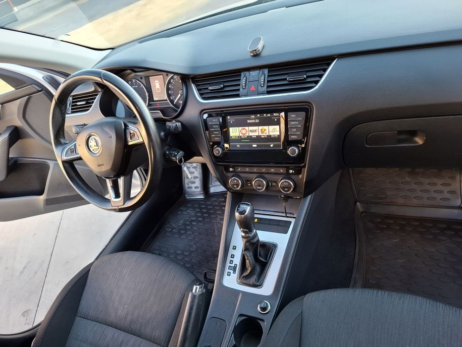 SKODA Octavia 2017 — imagine 5