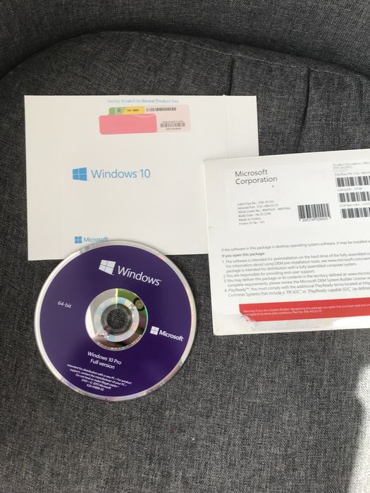 Оригинален лицензен диск Windows 10 Pro 64bit