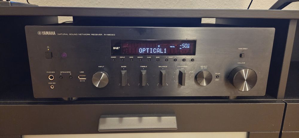 Amplificator Yamaha R-N803 D