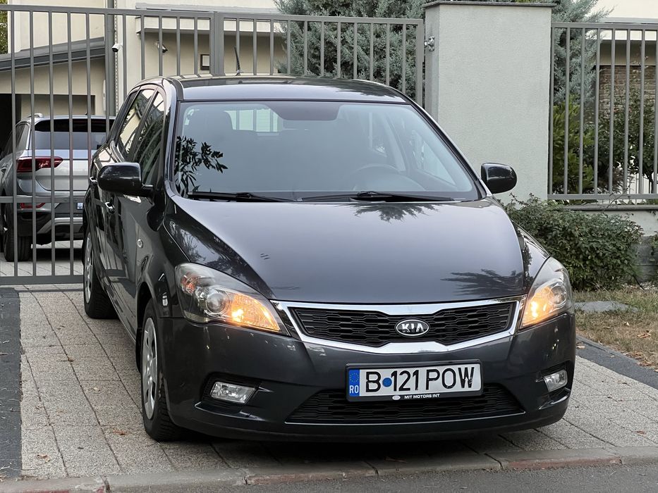 KIA CEED 1.6 Diesel 2012 E5 km Doar 123.000 impecabila