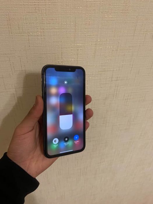 айфон 11 64/79%