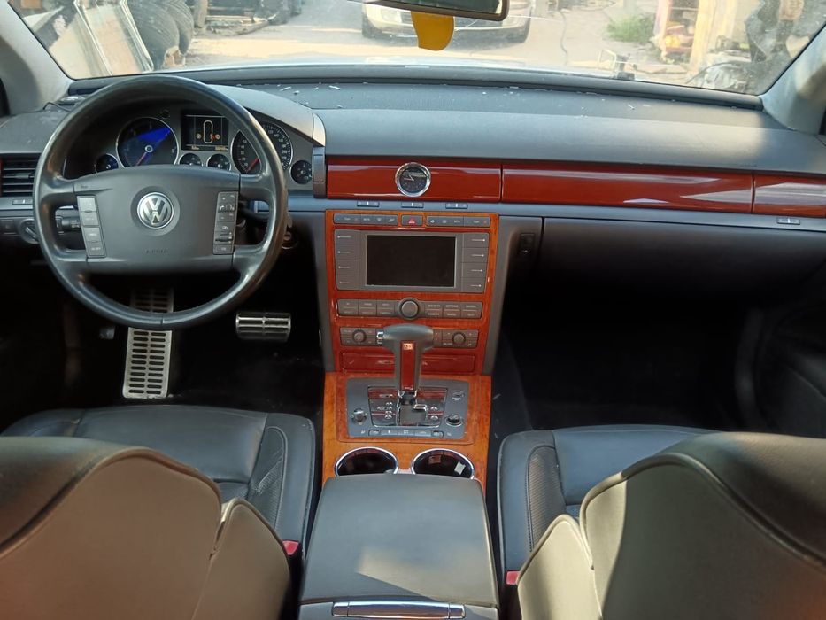 Dezmembrez Polo 6r,  Phaeton ,Passat b5.5, Golf 5,  Golf 4 , Polo, Jet