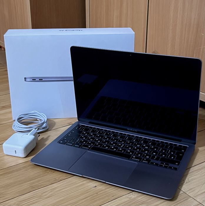 MacBook Air 13 (2020) – M1 | Идеальное состояние