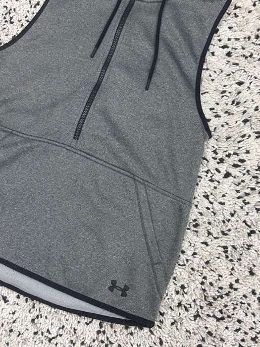 Мъжки елек UNDER ARMOR . Размер S