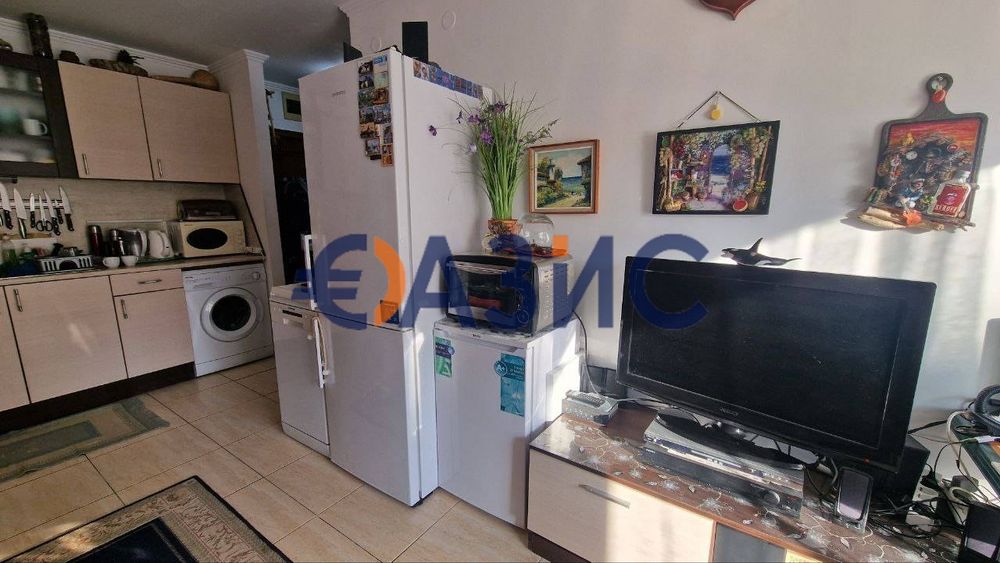 Продава се Двустаен апартамент в Свети Влас - 54 кв.м за 879 €/кв.м - Снимка #3