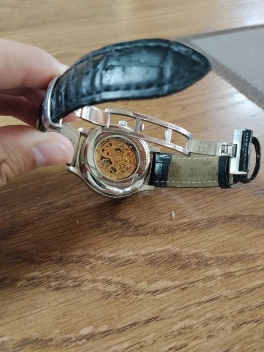 Часы Tissot элегантные