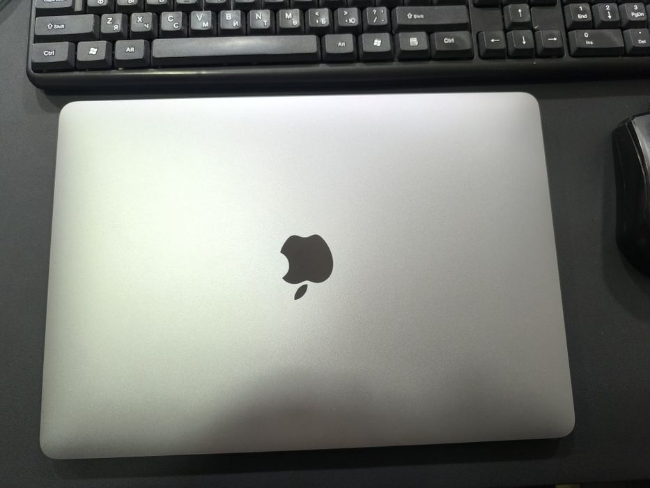 MacBook Air M1 8/256