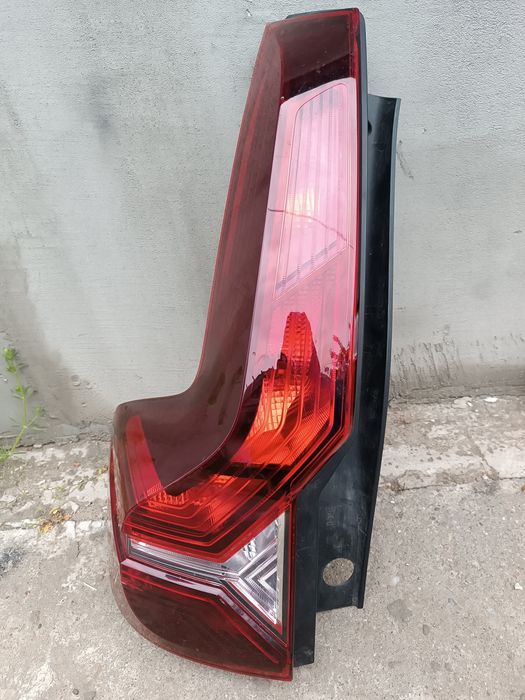 Lampa far stop Megane3 Clio4 Scenic2 Megane2 Dacia Duster2 Logan2 Logan3 Stepway Jogger Arkana Megane2 Scenic2 Clio3 Lampa stop Logan Jogger Sandero
