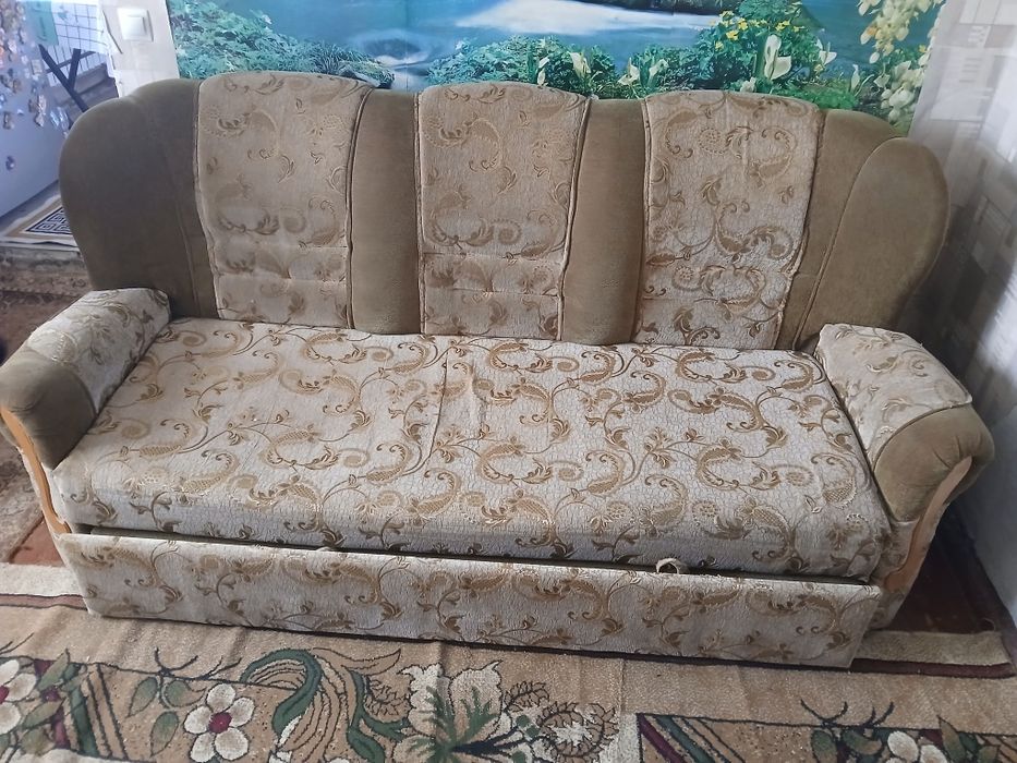 Продам диван раздвижной