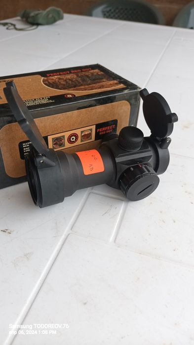 Бързомери светеща червена точка  чисто нови 2 броя ×60лв.