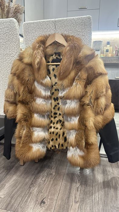 Полушубок лиса б/у 42-44 размер