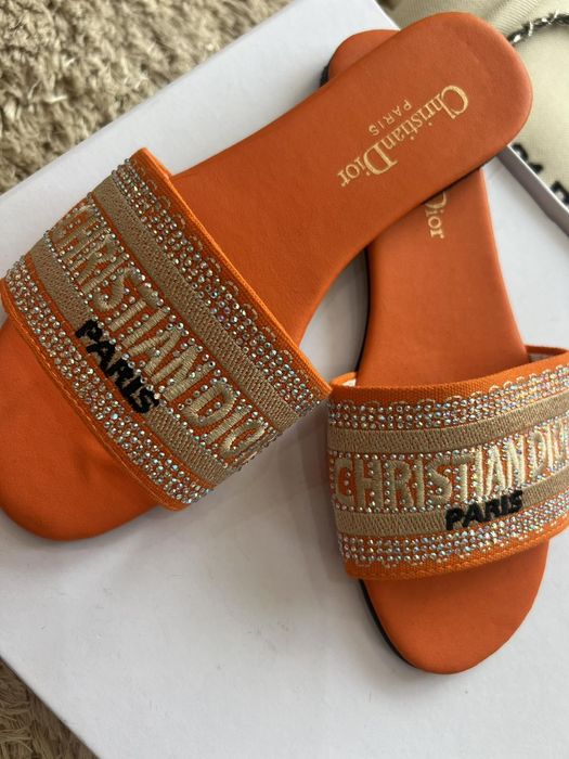 GUCCI Дамски шалове