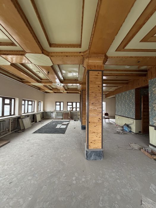 Сдается под гостиницу, бизнес центр, ресторан, клуб.