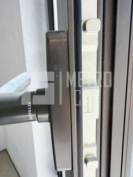 Продава се Двустаен апартамент в София, Кръстова вада - 125 кв.м за 2160 €/кв.м - Снимка #9