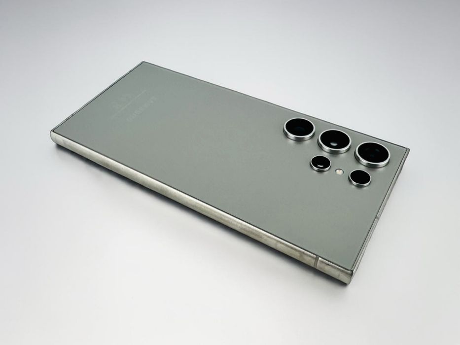 Samsung Galaxy S24 Ultra 5G 512GB 12RAM Gray Перфектен! Гаранция!