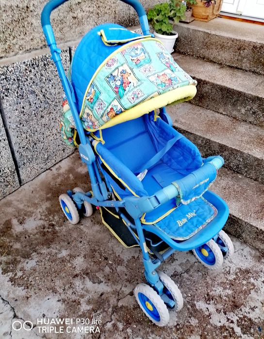 Продавам бебешка количка.