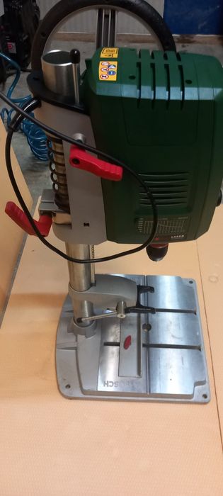 Bormașină cu coloana Bosch