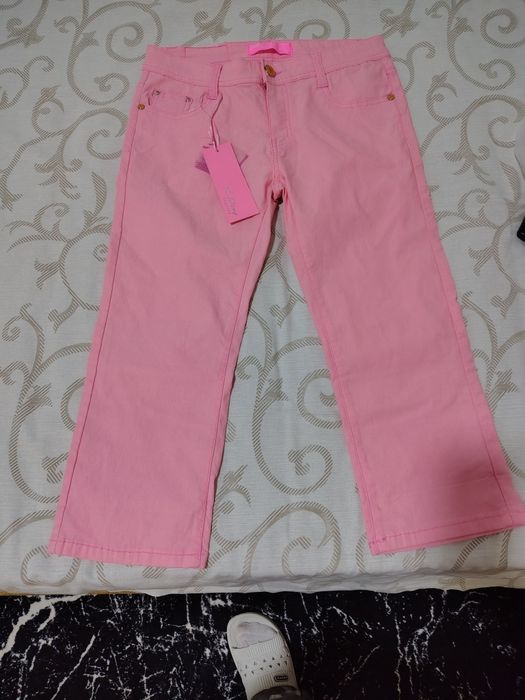 Pantaloni 3 sferturi mărimea 30