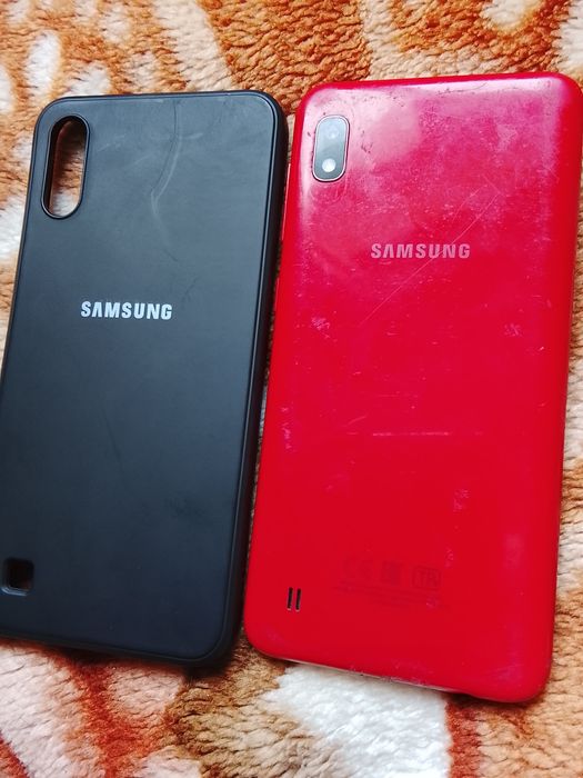 Продам Самсунг А10