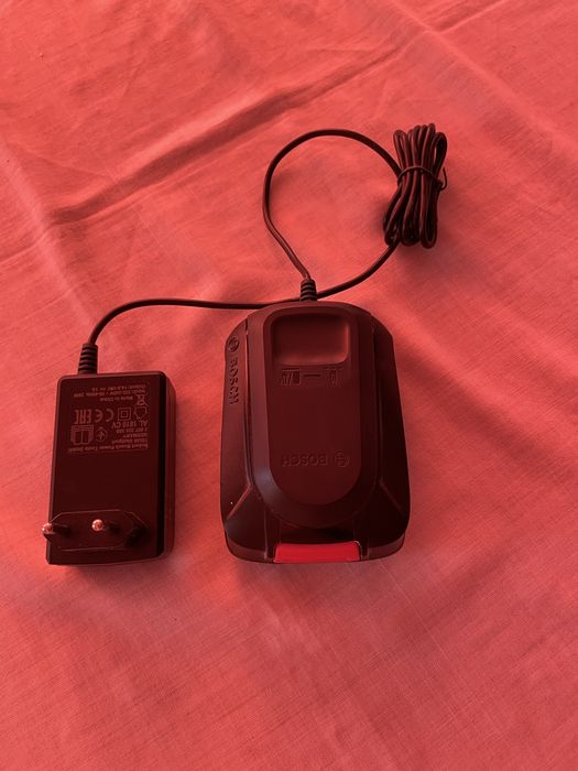 Incarcator cu baterie bosch