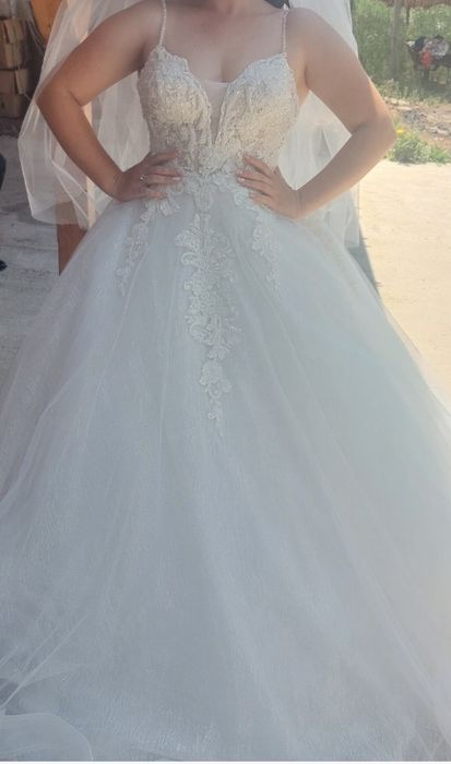 Булчинска  рокля