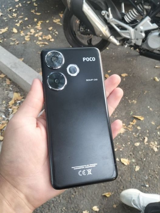 Poco f6 12/512gb