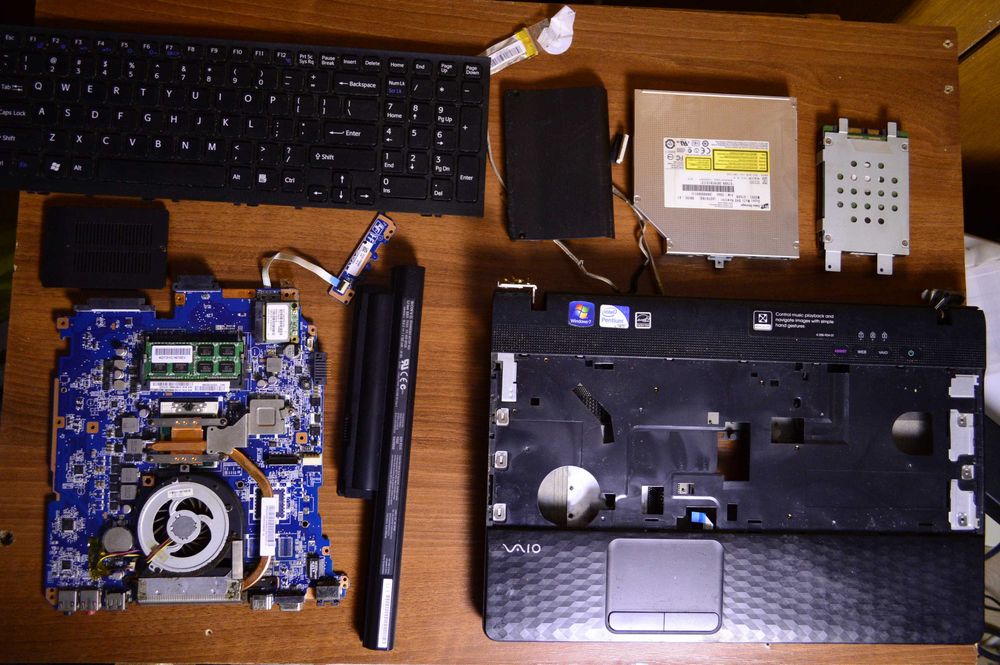 Лаптоп части pcg-91912l vpceh3afx рам 4gb