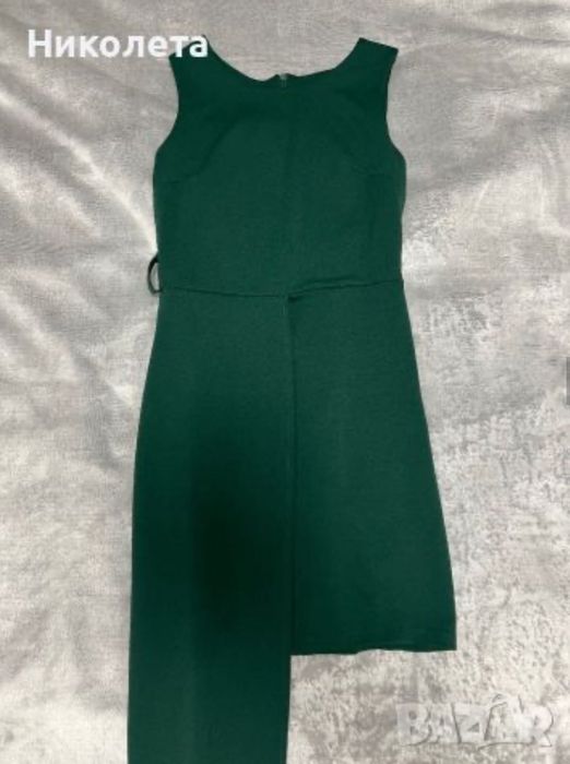 Коктейлна рокля в зелен цвят