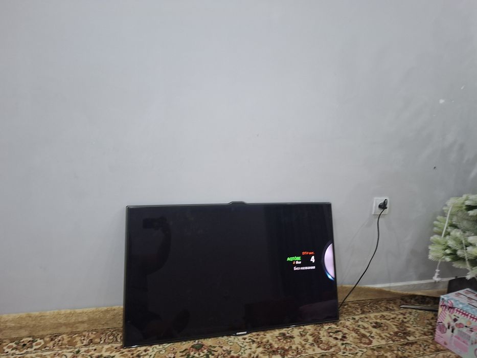 Телевизор Самсунг лед