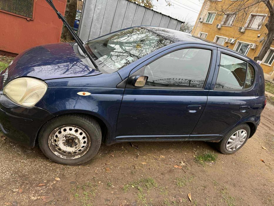 Toyota Yaris 1.0 бензин НА ЧАСТИ