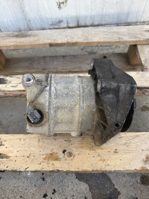 Компресор за климатик Sanden 8W83-19D629-AC за Range Rover / Jaguar