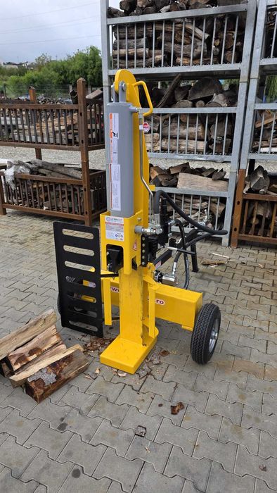 Despicator 35 tone cu motor benzina 15 CP