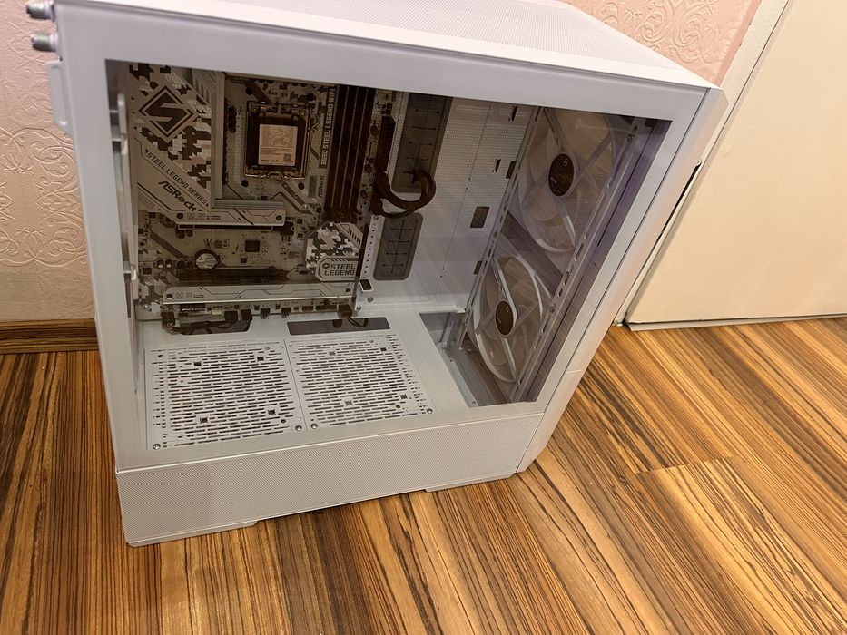 Комбо Дъно + Кутия  B650 Steel Legend WiFi LianLi Lancool 216 White