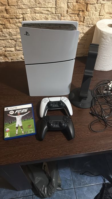 PS5-SILM cu disc 825GB