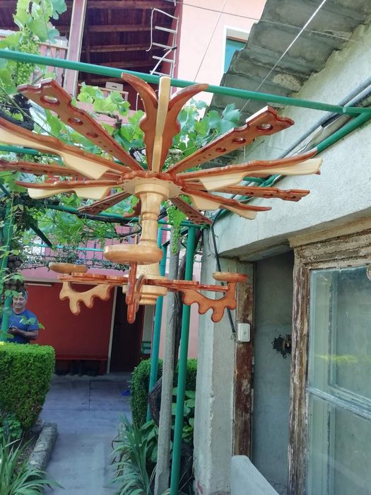 Дървен полюлей ръчно изработени